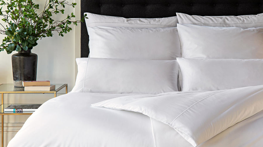 White bedding set in Egyptian Cotton™ from THON's White Gold collection.