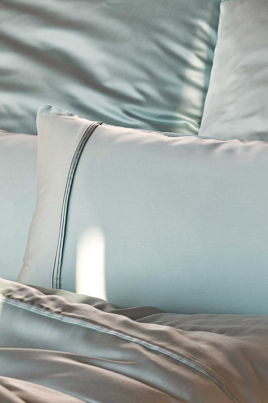 Serene mint pillowcase in TENCEL™ Lyocell from THON.