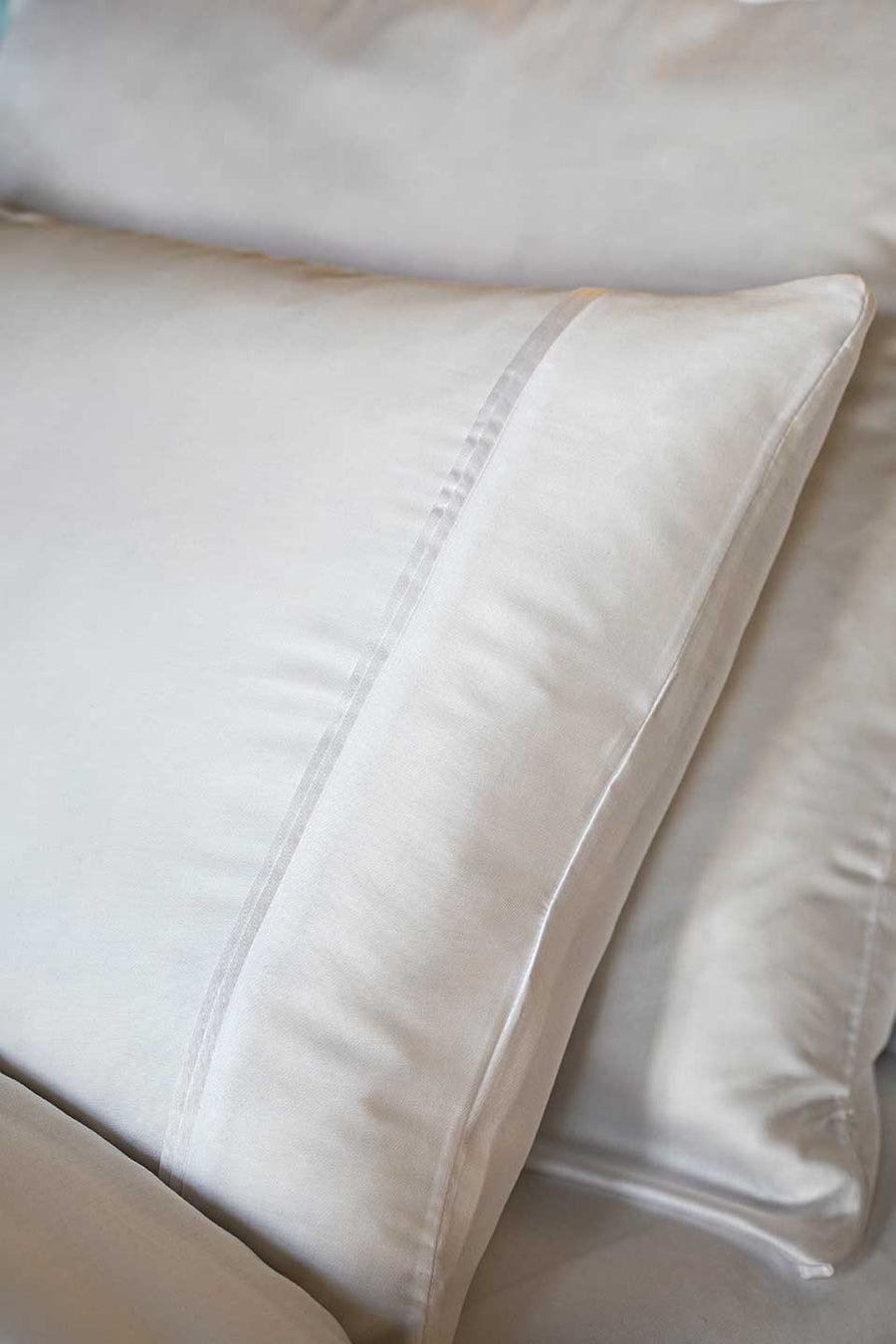 White pillowcase in TENCEL™ Lyocell from THON.